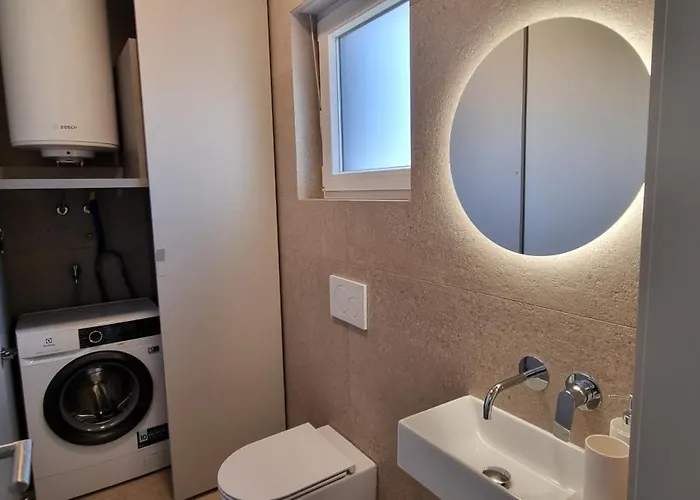 Casa vacanze House With Jacuzzi In 2306